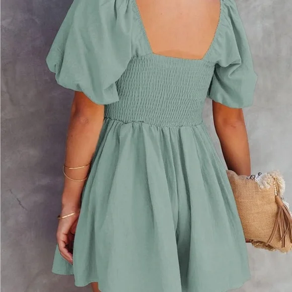 AlvaQ Women's Rompers Cute Puff Sleeve SZ Medium - Picture 3 of 11